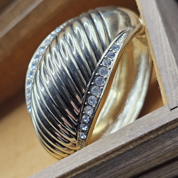 Spring Street By Nordstrom Chunky Bold Rhinestone Goldtone Clamper Bracelet - Picture 5 of 7